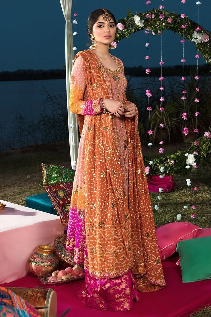 Pakistani Mehndi Dress