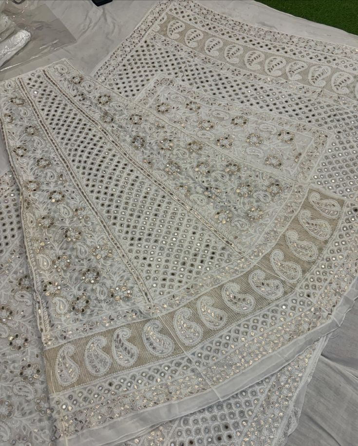 Lucknowi Lehenga