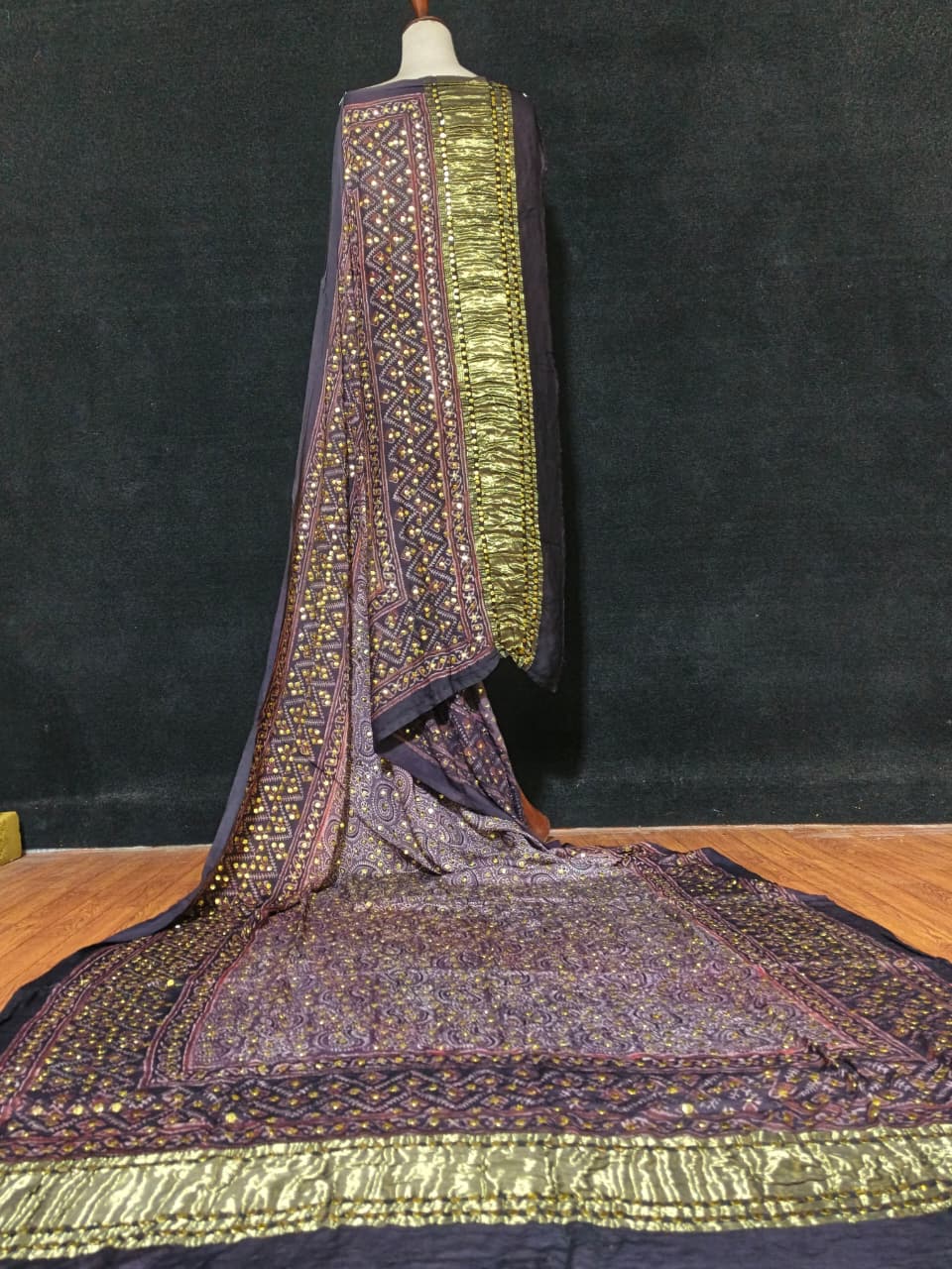 Luxury Indian Gaji Silk Dupatta with Fine Screen Print & Antique Kamdani Work – A Statement Piece to Refine Your Look